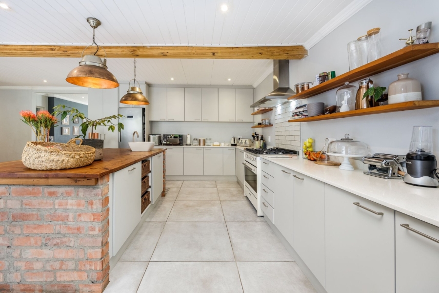 3 Bedroom Property for Sale in Tara Western Cape
